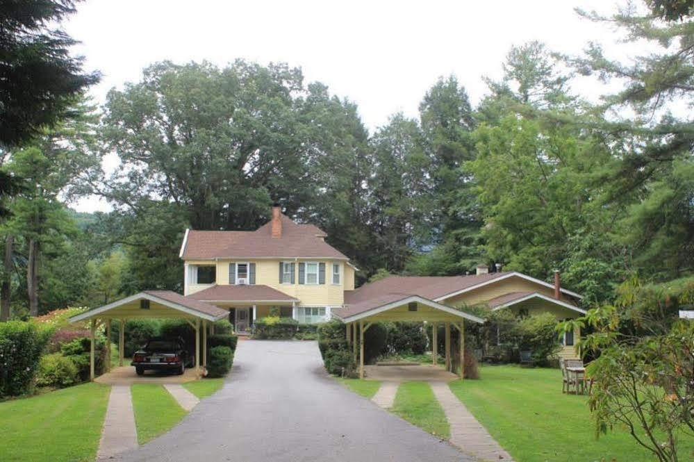 The Yellow House On Plott Creek Waynesville Bagian luar foto