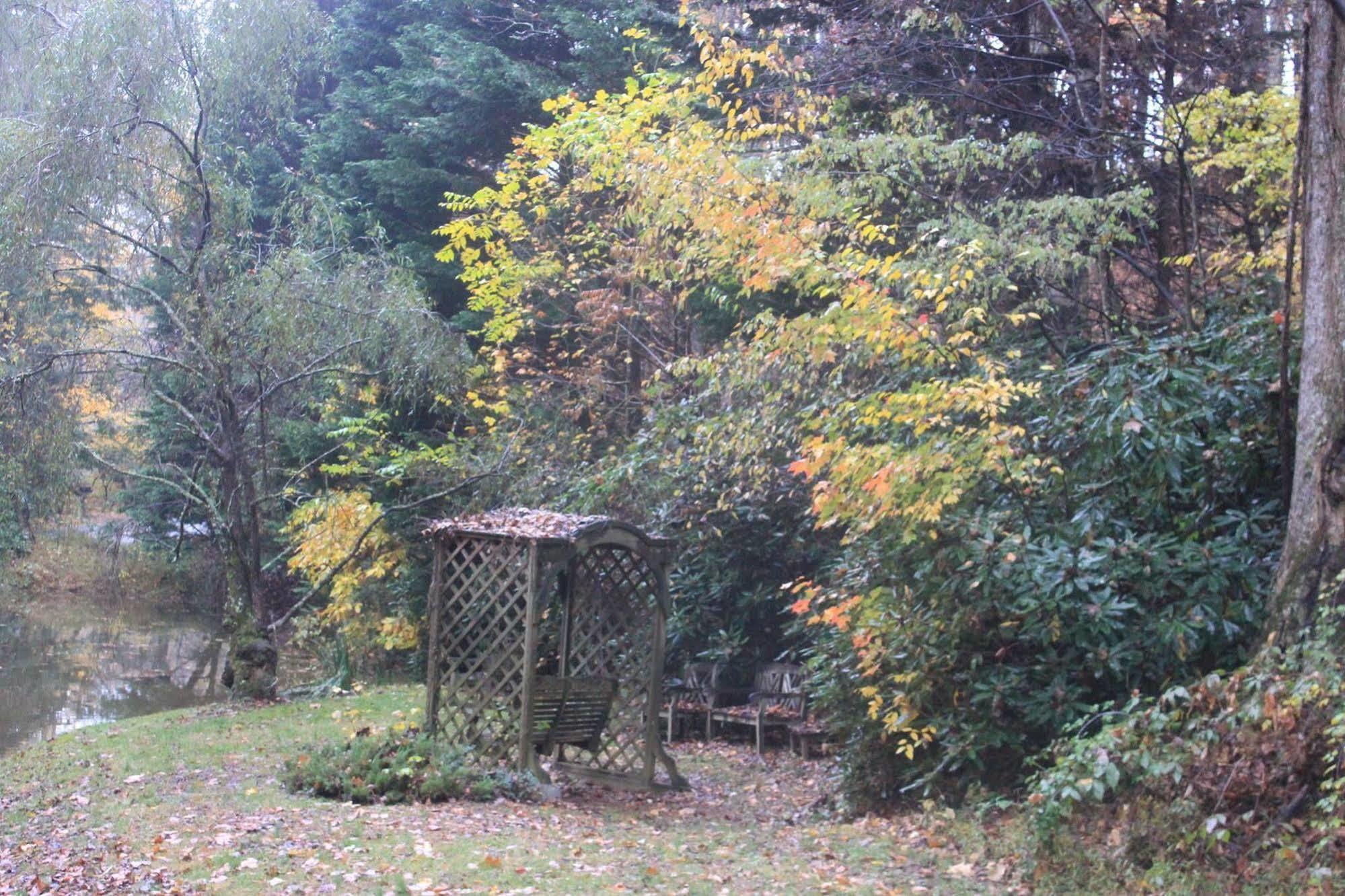 The Yellow House On Plott Creek Waynesville Bagian luar foto